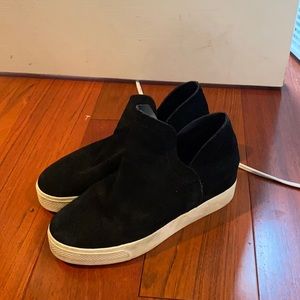 Suede Steve Madden booties